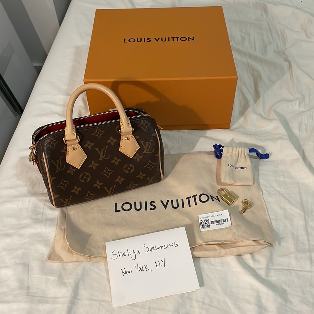 Bag only Louis Vuitton Bandoulière 20